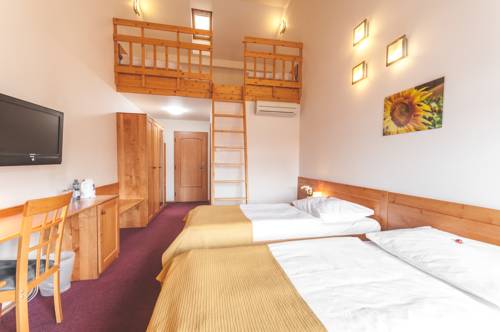 Imagen de la habitación del Hotel hotel slunečn&iacute; dvůr. Foto 5