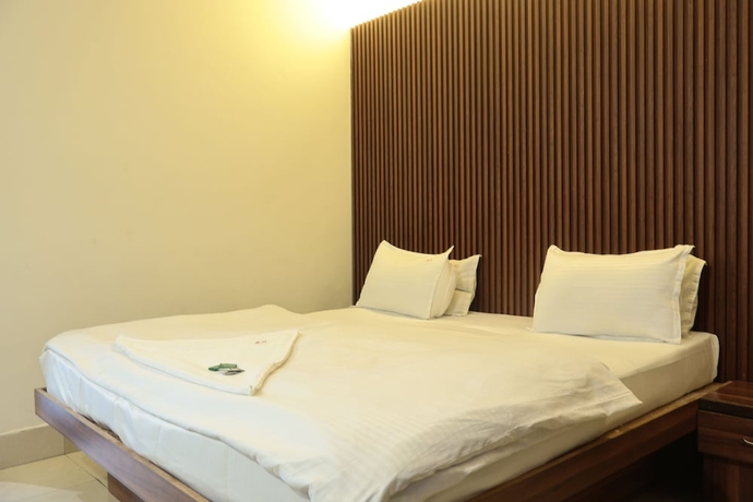 Imagen de la habitación del Hotel hotel sudarshan palace. Foto 4