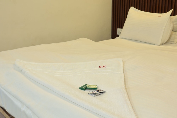Imagen de la habitación del Hotel hotel sudarshan palace. Foto 5
