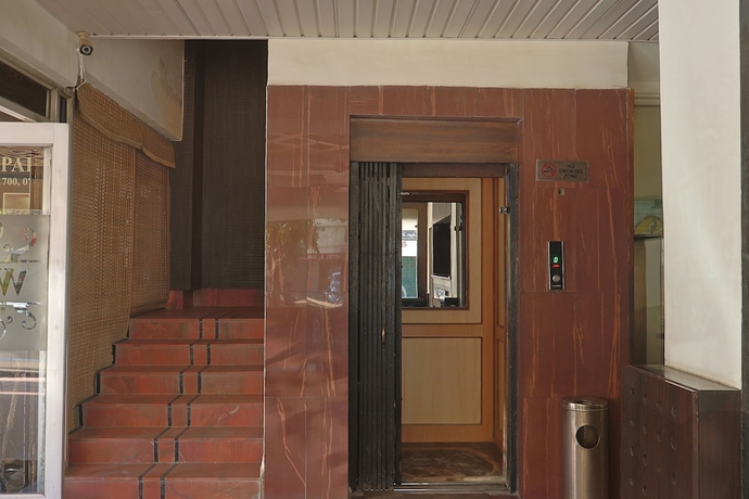 Imagen de los interiores del Hotel hotel sudarshan palace. Foto 13