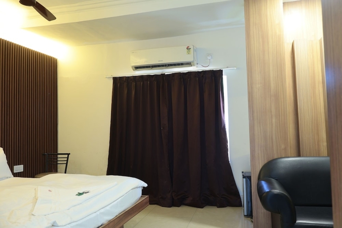 Imagen de la habitación del Hotel hotel sudarshan palace. Foto 10