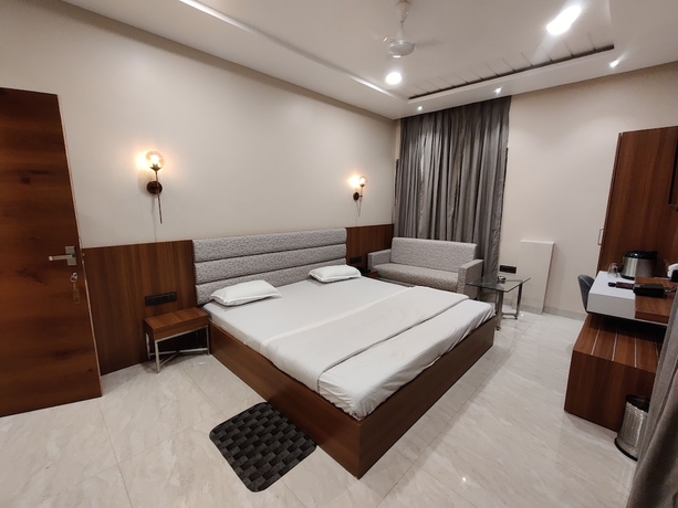 Imagen de la habitación del Hotel hotel utkarsh. Foto 12