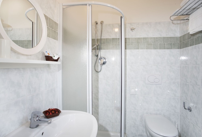 Imagen de la habitación del Hotel hotel villa franco. Foto 10