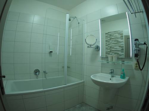 Imagen de la habitación del Hotel hotel v&yacute;přež - děč&iacute;n. Foto 4