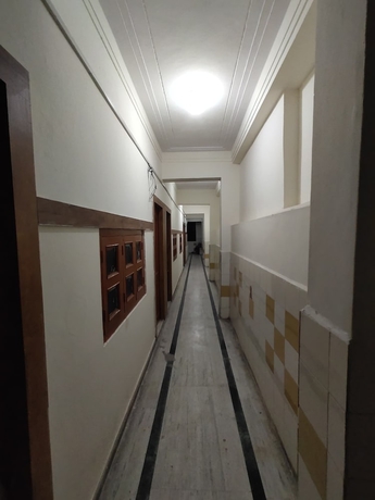 Imagen de los interiores del Hotel hotel yogeshwar. Foto 15