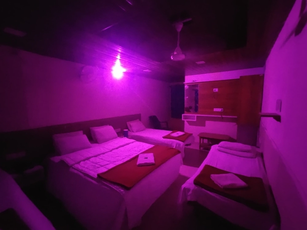 Imagen de la habitación del Hotel hotel yogeshwar. Foto 8