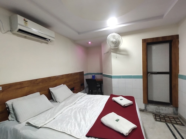 Imagen de la habitación del Hotel hotel yogeshwar. Foto 10
