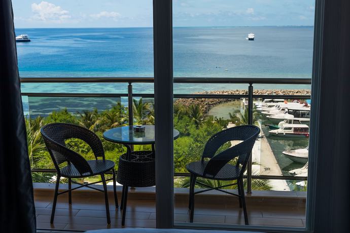 Imagen de la habitación del Hotel iCom Marina Sea View. Foto 12