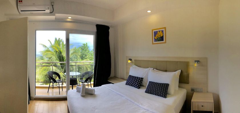 Imagen de la habitación del Hotel iCom Marina Sea View. Foto 14
