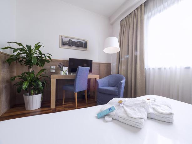 Imagen de la habitación del Hotel iH Hotels Firenze Business. Foto 5
