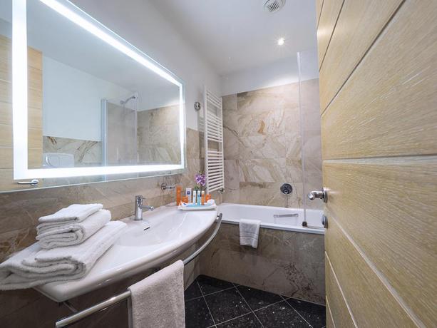 Imagen de la habitación del Hotel iH Hotels Firenze Business. Foto 8