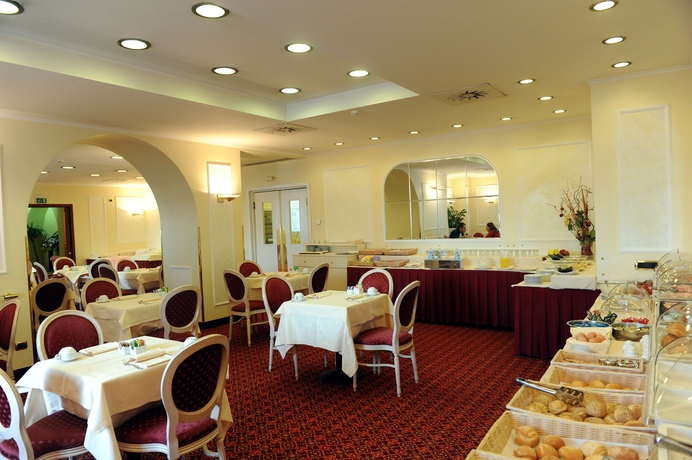 Imagen del bar/restaurante del Hotel iH Hotels Milano Ambasciatori. Foto 4