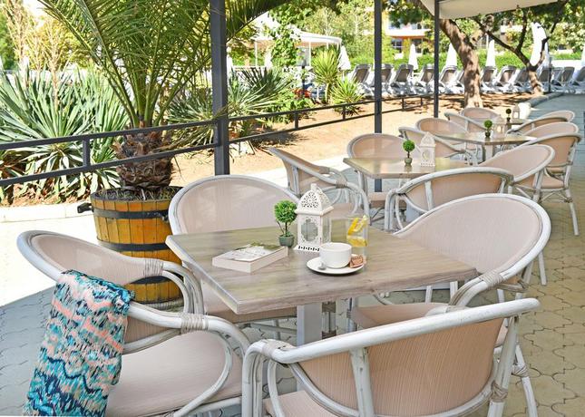 Imagen del bar/restaurante del Hotel iHotel Sunny Beach. Foto 2