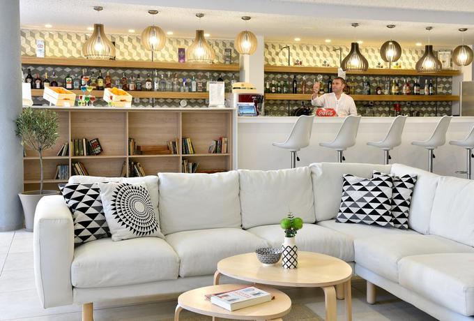 Imagen del bar/restaurante del Hotel iHotel Sunny Beach. Foto 4