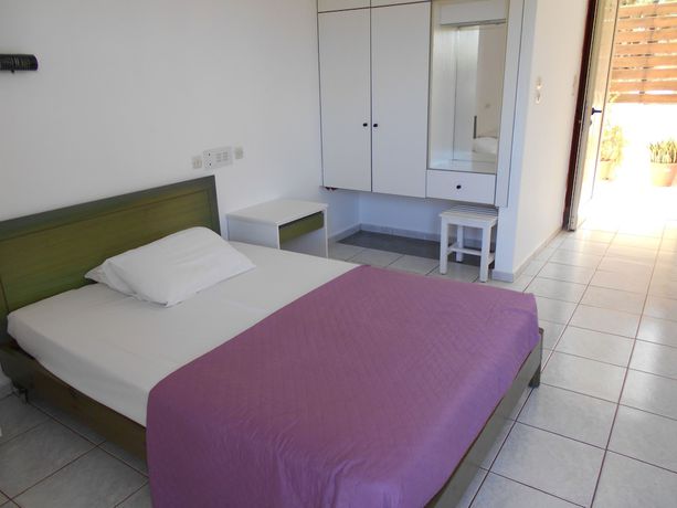 Imagen de la habitación del Hotel iLissos Apartments. Foto 18