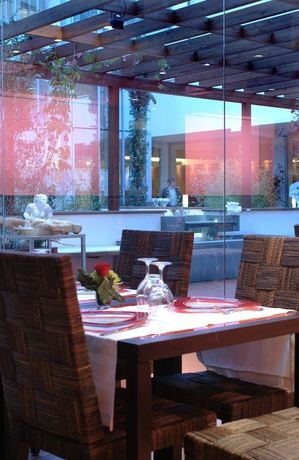 Imagen del bar/restaurante del Hotel iQ Hotel Firenze. Foto 8