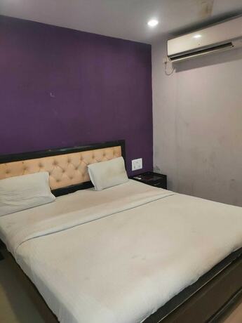 Imagen de la habitación del Hotel iROOMZ Diamond Park. Foto 16