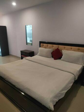 Imagen de la habitación del Hotel iROOMZ Diamond Park. Foto 18