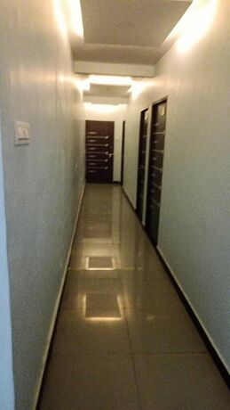 Imagen general del Hotel iROOMZ Lake View Palace. Foto 2