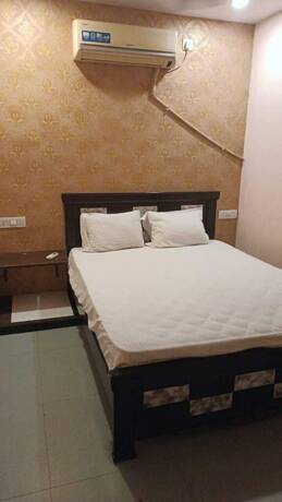 Imagen de la habitación del Hotel iROOMZ Lake View Palace. Foto 6