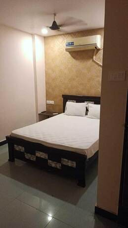 Imagen de la habitación del Hotel iROOMZ Lake View Palace. Foto 7