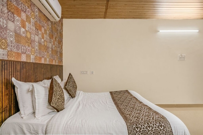 Imagen de la habitación del Hotel iROOMZ Royal Hill Park. Foto 2