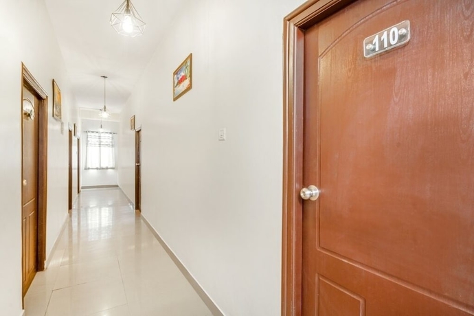 Imagen de los interiores del Hotel iROOMZ Royal Hill Park. Foto 18