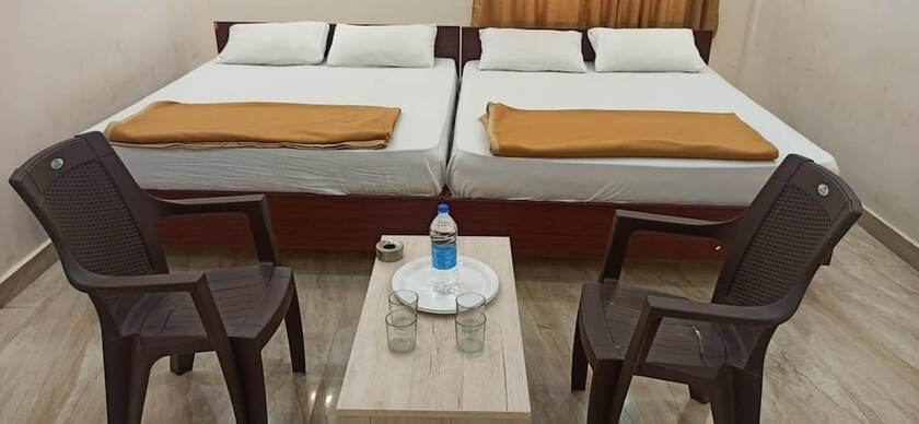 Imagen de la habitación del Hotel iROOMZ Suchira Lodge. Foto 20