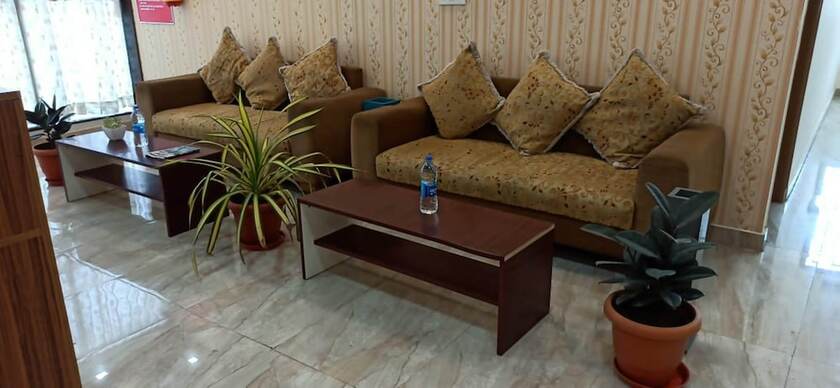 Imagen general del Hotel iROOMZ Suchira Lodge. Foto 14