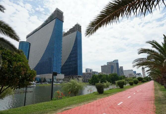 Imagen general del Hotel iRent Batumi Apartments. Foto 12
