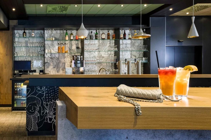 Imagen del bar/restaurante del Hotel ibis Berlin City Potsdamer Platz. Foto 10