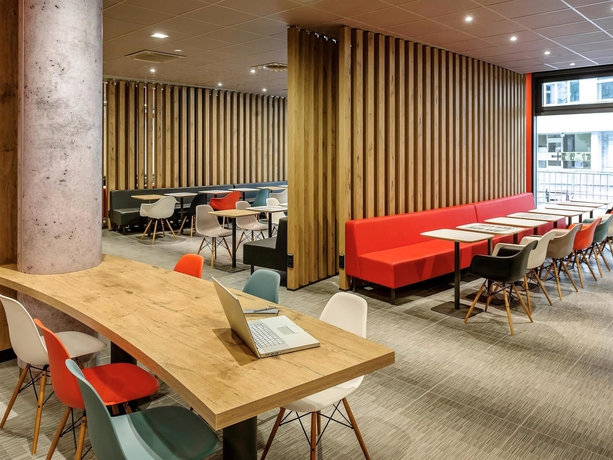 Imagen del bar/restaurante del Hotel ibis Berlin Kurfürstendamm. Foto 11