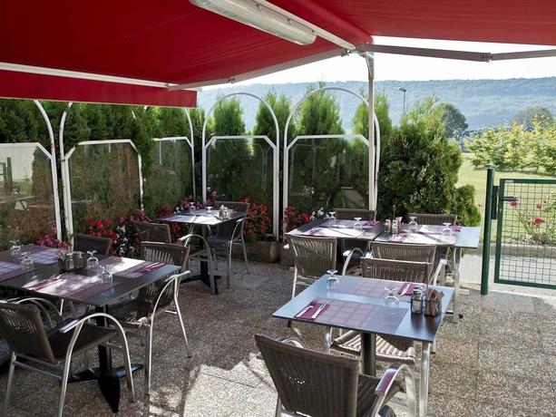 Imagen del bar/restaurante del Hotel ibis Besan&ccedil;on Marchaux. Foto 4