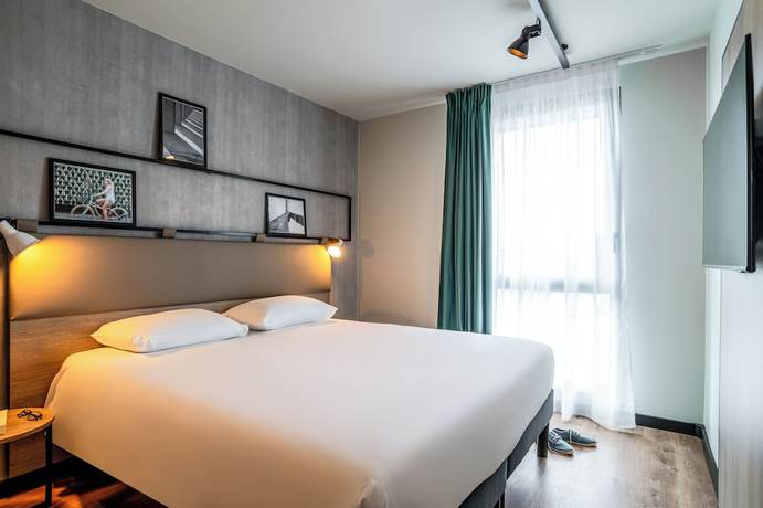 Imagen general del Hotel ibis Bordeaux Nord Carbon Blanc. Foto 1