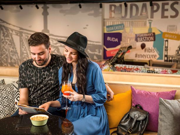 Imagen del bar/restaurante del Hotel ibis Budapest Castle Hill. Foto 8