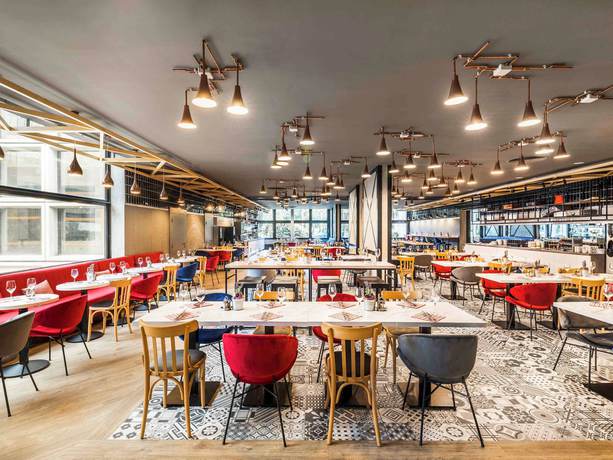 Imagen del bar/restaurante del Hotel ibis Budapest Castle Hill. Foto 9