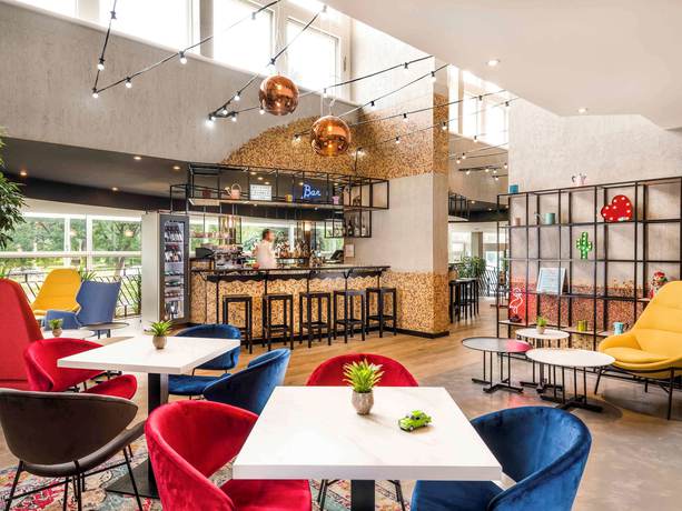 Imagen del bar/restaurante del Hotel ibis Budapest Castle Hill. Foto 13