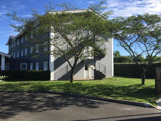 Imagen de los exteriores del Hotel ibis Budget La Teste Bassin d'Arcachon. Foto 14