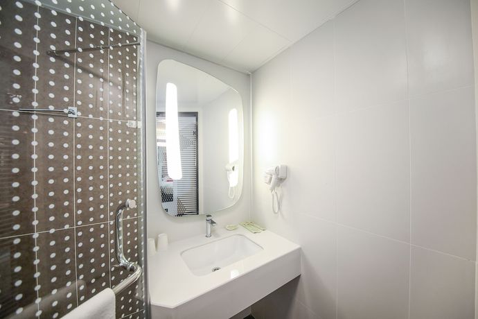 Imagen de la habitación del Hotel ibis Chengdu Chunxi Road Shudu Mansion. Foto 9