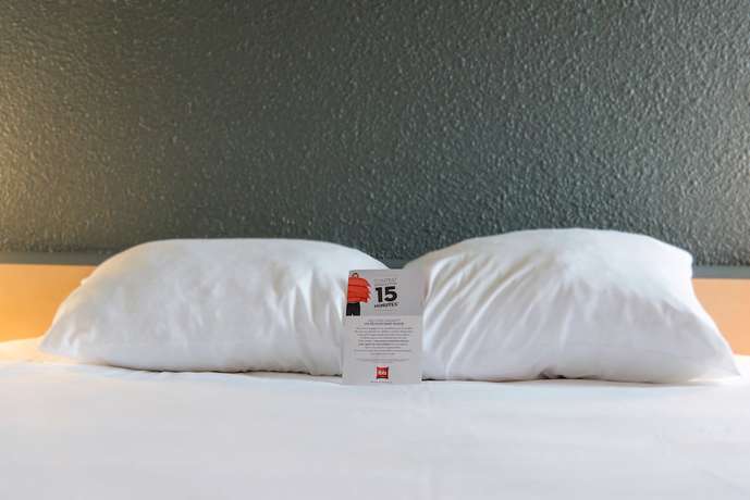 Imagen de la habitación del Hotel ibis Falaise Coeur de Normandie. Foto 14