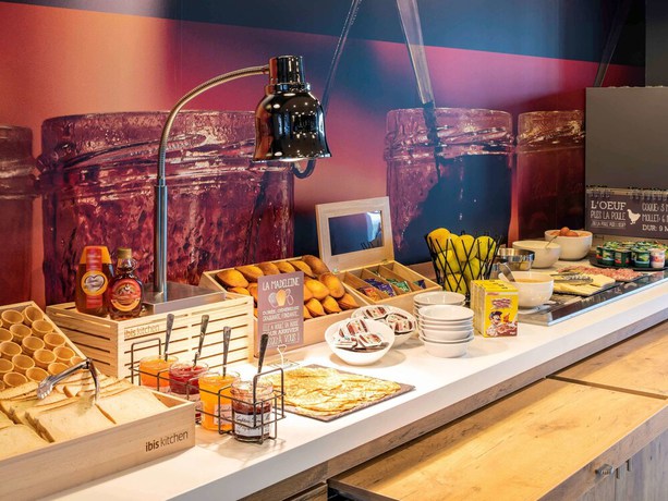 Imagen del bar/restaurante del Hotel ibis Gonesse. Foto 4