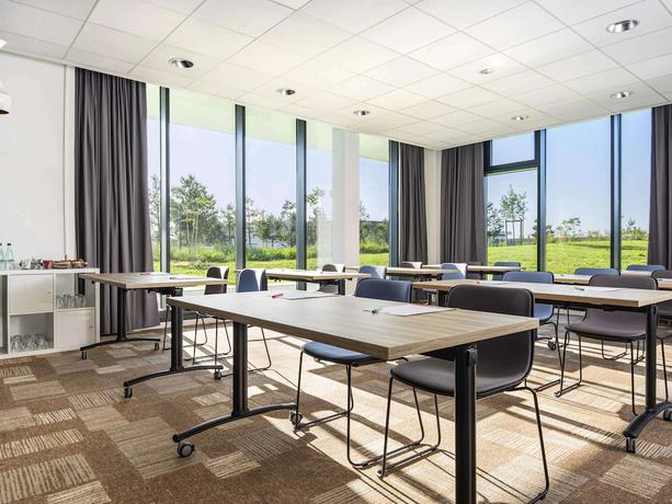 Imagen de los interiores del Hotel ibis Gonesse Le Bourget. Foto 18