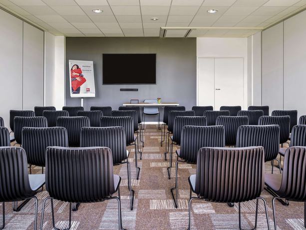 Imagen de los interiores del Hotel ibis Gonesse Le Bourget. Foto 20