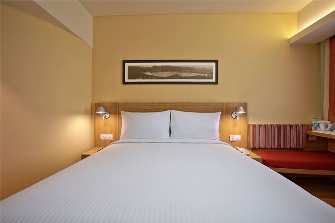 Imagen de los interiores del Hotel ibis Jaipur City Centre. Foto 16
