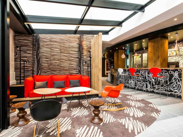 Imagen del bar/restaurante del Hotel ibis La Rochelle Vieux-Port. Foto 8