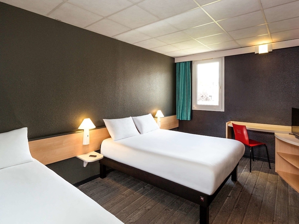 Imagen de la habitación del Hotel ibis Lannion Cote de Granit Rose. Foto 14