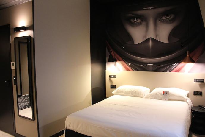Imagen de la habitación del Hotel ibis Le Mans Centre Gare Nord. Foto 6