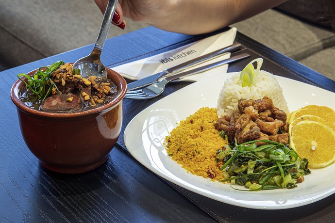 Imagen del bar/restaurante del Hotel ibis London Sutton Point. Foto 6