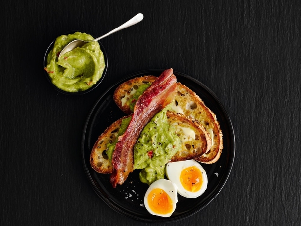 Imagen del bar/restaurante del Hotel ibis Londres Elstre Borehamwood. Foto 3