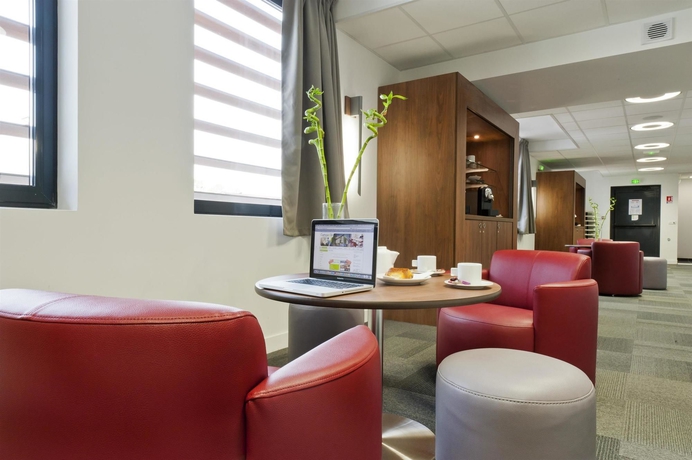 Imagen de los interiores del Hotel ibis Lyon Sud Oullins. Foto 9